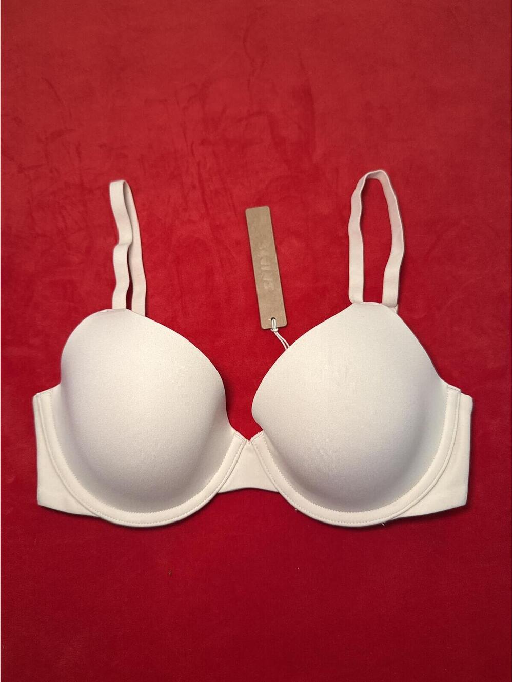 Skims Fits Everybody T Shirt Bra Color Sand Size 34C